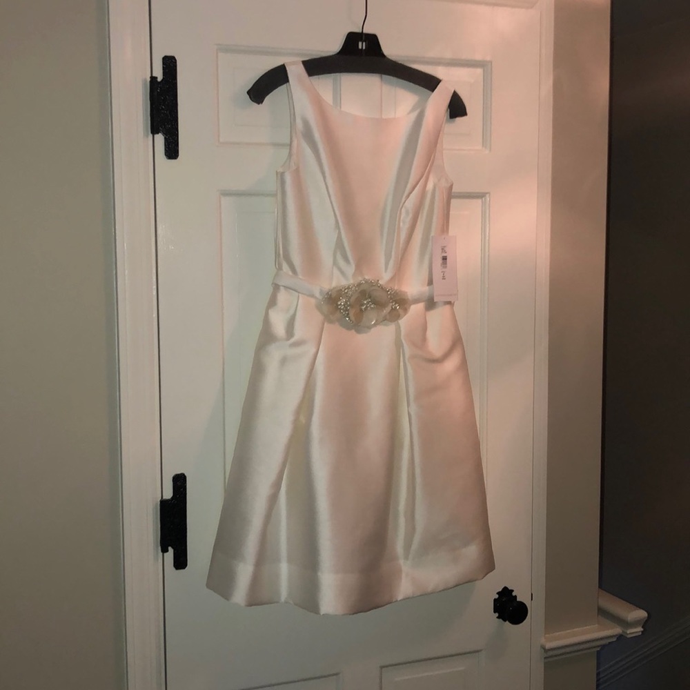 New never worn wedding dress